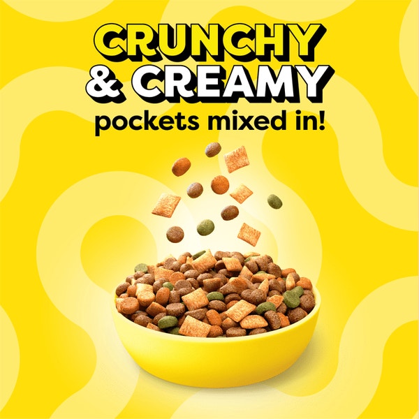 Seafood Medley Flavor Dry Cat Food image 2